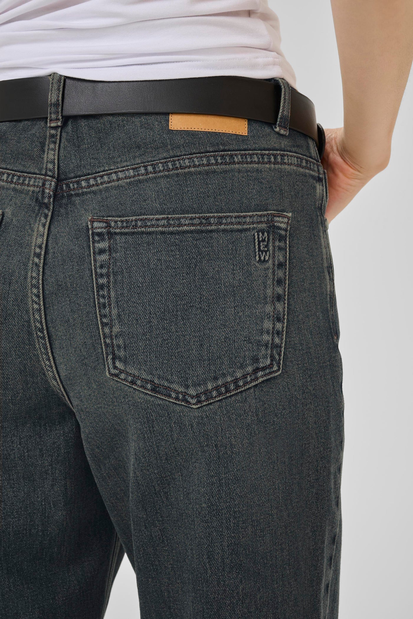 My Essential Wardrobe - Jeans - Dirty Blue Wash - 05 The Louis 139