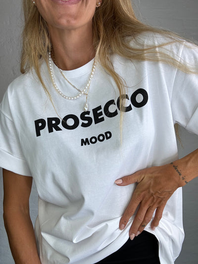 Sassy Copenhagen - Statement t-shirt - White - Prosecco mood