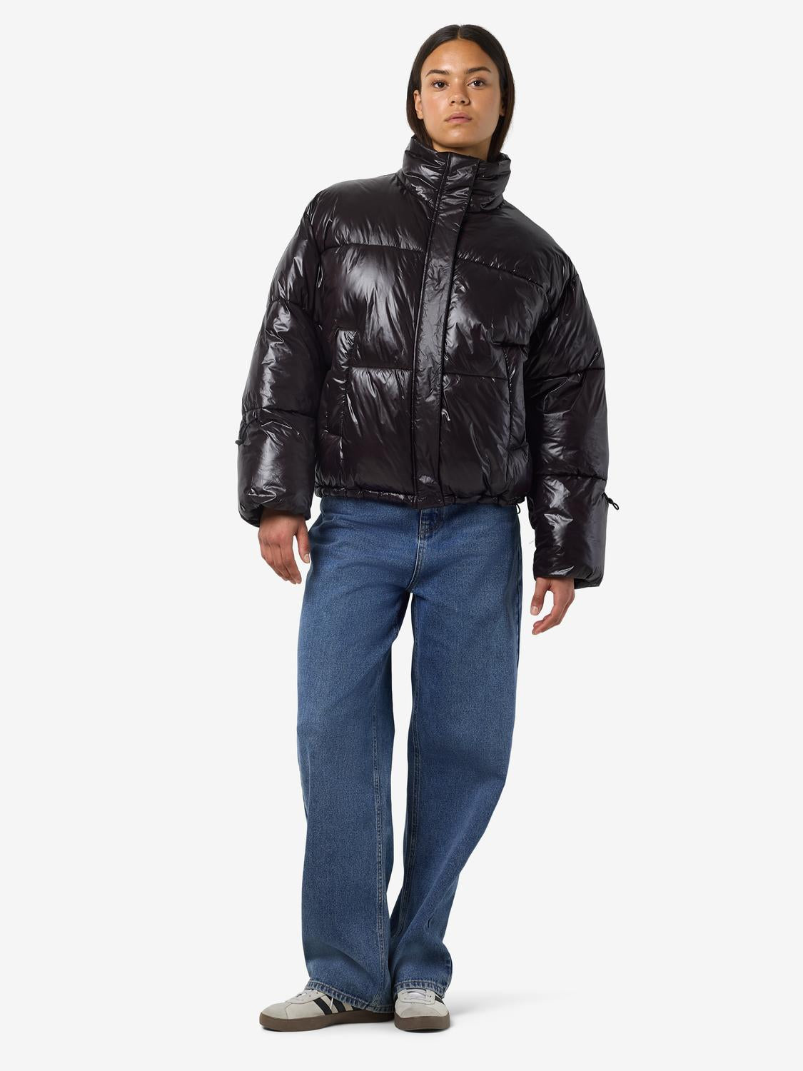 Noisy May - Puffer jakke - Aubergine Black - Allie Shiny