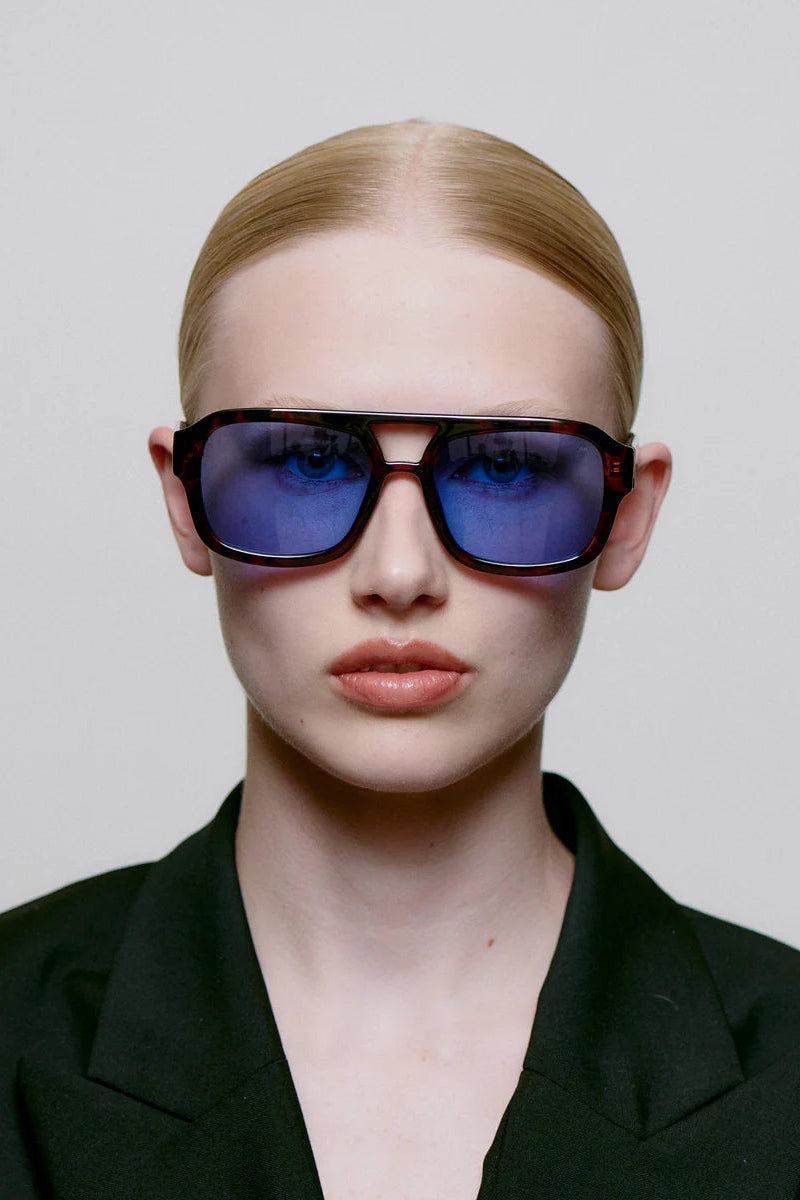 A. Kjærbede - Sunglasses - Demi Tortoise (Blue Lens) - Kaya sss