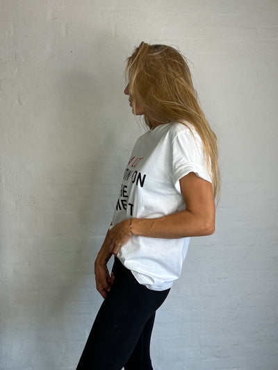 Statement t-shirt - White - A lot - Sassy Copenhagen