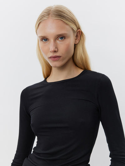 Long-sleeved viscose blouse - Black - SNOS243 - Sofie Schnoor 