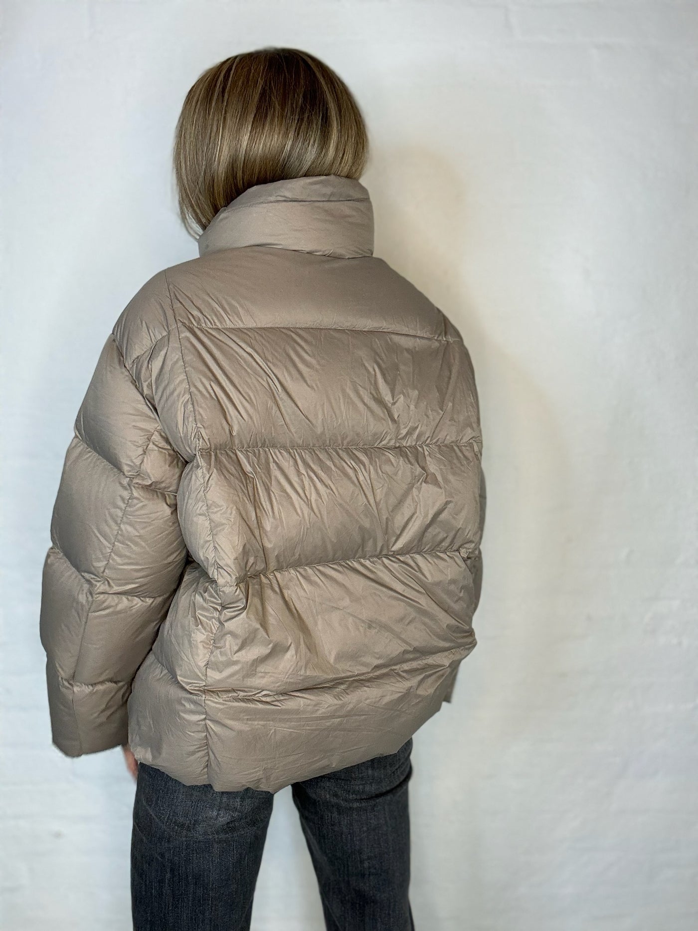 Sassy Copenhagen - Puffer jakke - Beige - Dun jakke- Alina