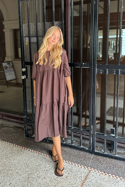 Sassy Copenhagen - Marie kjole med tshirt ærmer - Brun sss