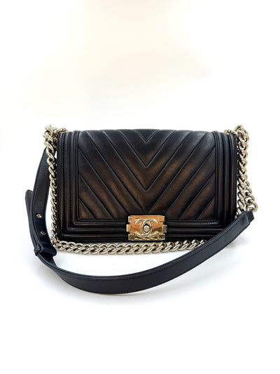 Chanel - Boy V-stitch flap bag - Black - Secondhand