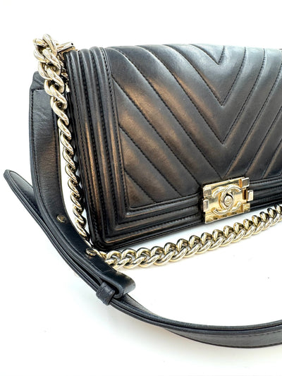 Chanel - Boy V-stitch flap bag - Black - Secondhand