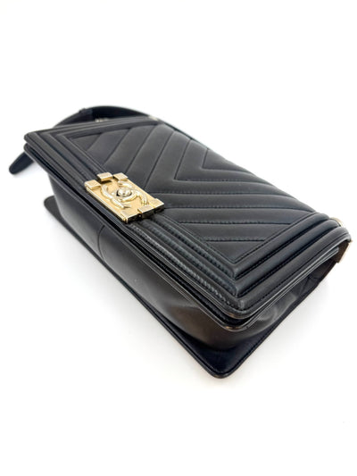 Chanel - Boy V-stitch flap bag - Black - Secondhand