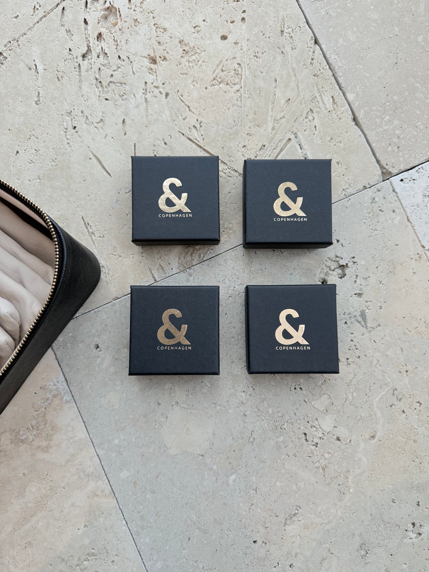 Andcopenhagen - Luxury Advent Calendar - 4 Jewelry + 4 Accessories