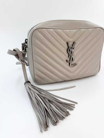 Yves Saint Laurent - lou crossbody bag - Grey - Secondhand