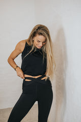 Yoga leggings med krydsning - Fitness shape wear Thilde - Sassy Copenhagen