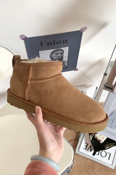 Lambskin with laces teddy bear boots - tan “Normal in size”