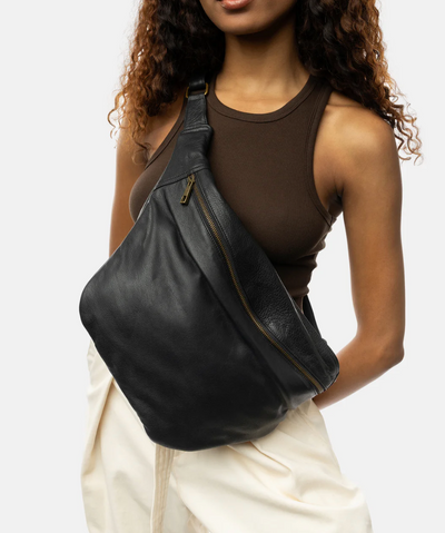 Re:Designed - Crossbody bag - Black leather - Merla Urban