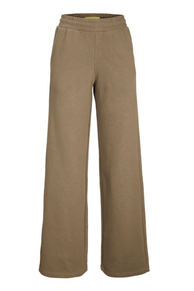 Beige sweatpants med elastisk talje, bred pasform og lommer foran.