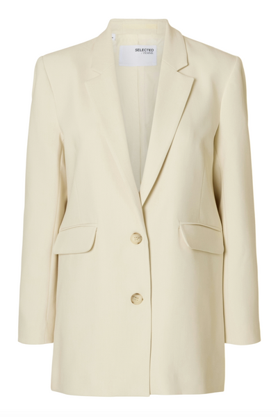 Lys beige blazer med afslappet pasform, to knapper og klaplommer.
