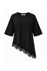 Sassy Copenhagen - Asymmetrisk T-shirt m. blonder - Sort - Akacia