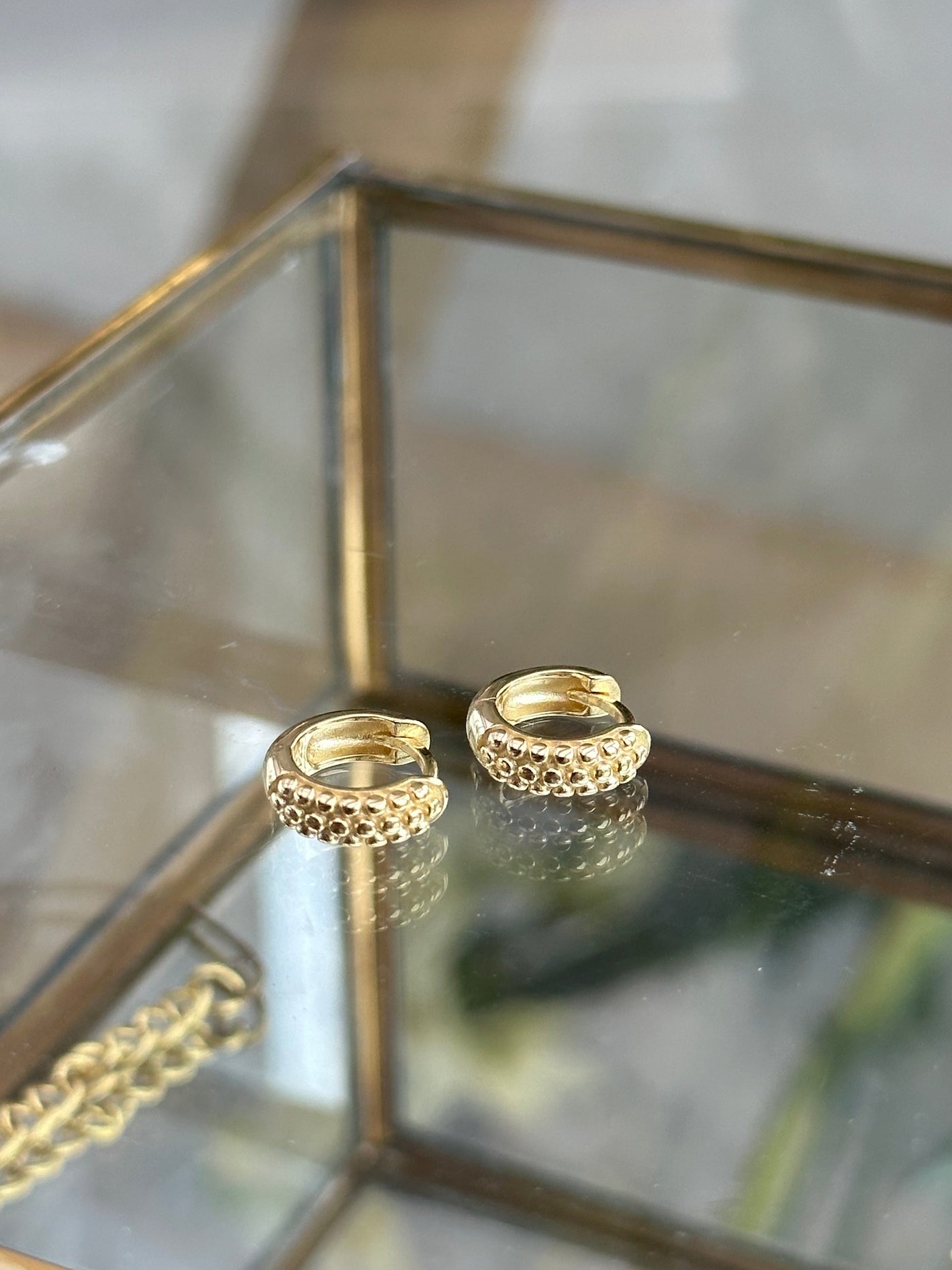 Andcopenhagen Guldøreringe Gold-plated Chunky Dottie hoops - 18 karat guldbelagt - Andcopenhagen