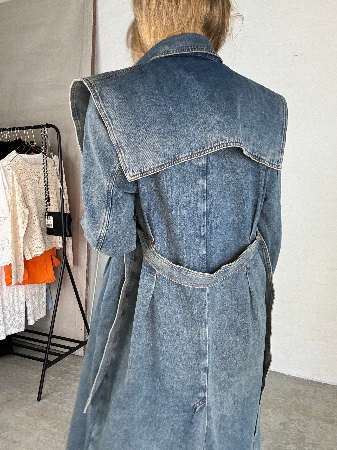 Sassy Copenhagen Jakker Denim trenchcoat jakke- Washed blue - Victoria - Sassy Copenhagen