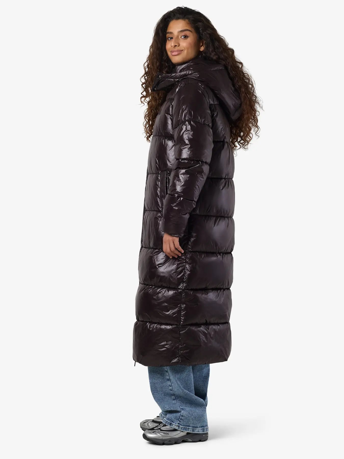 Noisy May - Puffer jakke - Black X-Long - Allie Shiny (PREORDER)