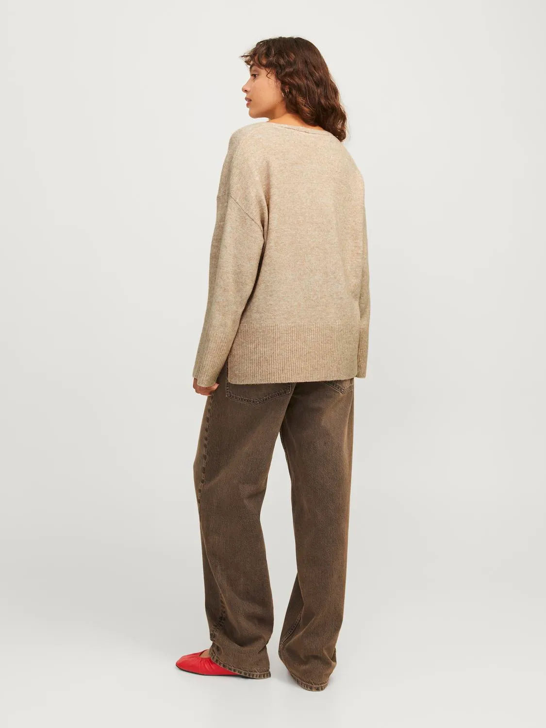 JJXX - V-neck oversized knit sweater - Beige - Lucca