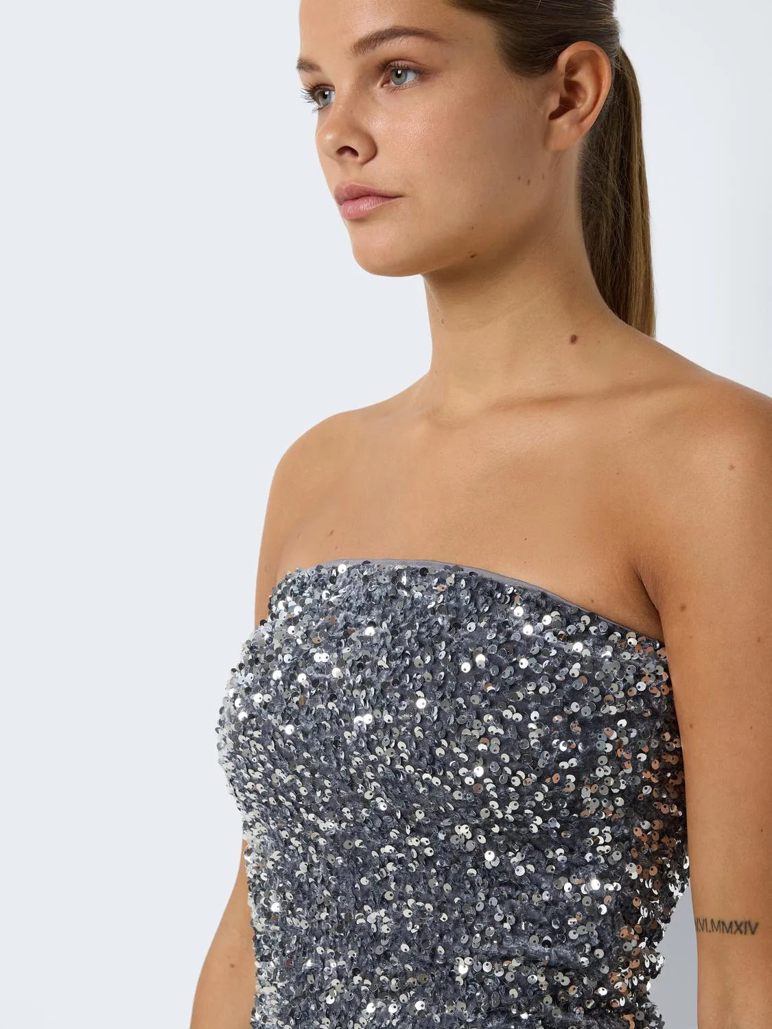 Noisy May - Dress - Silver sequins - Mia