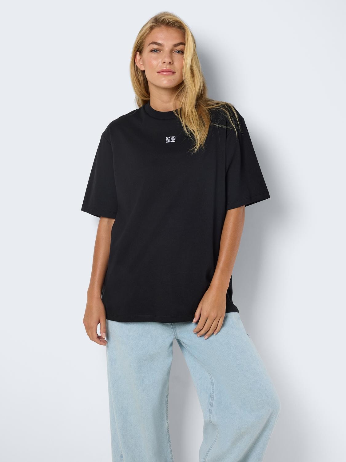 T-shirt - Oversize black - Kokoon - Noisy May