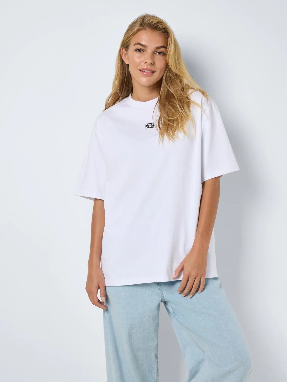 T-shirt - Oversize white - Kokoon - Noisy May