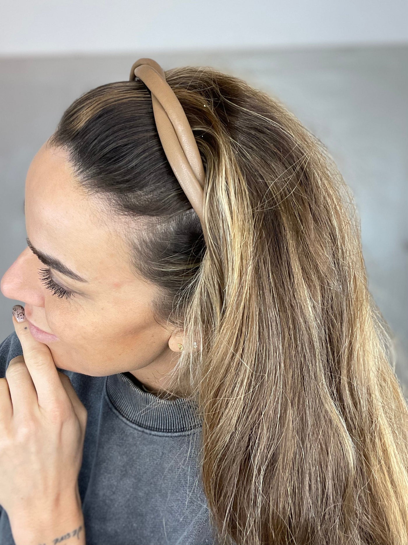 Sassy Copenhagen - Braided leather Hair clip - Signe narrow Cognac