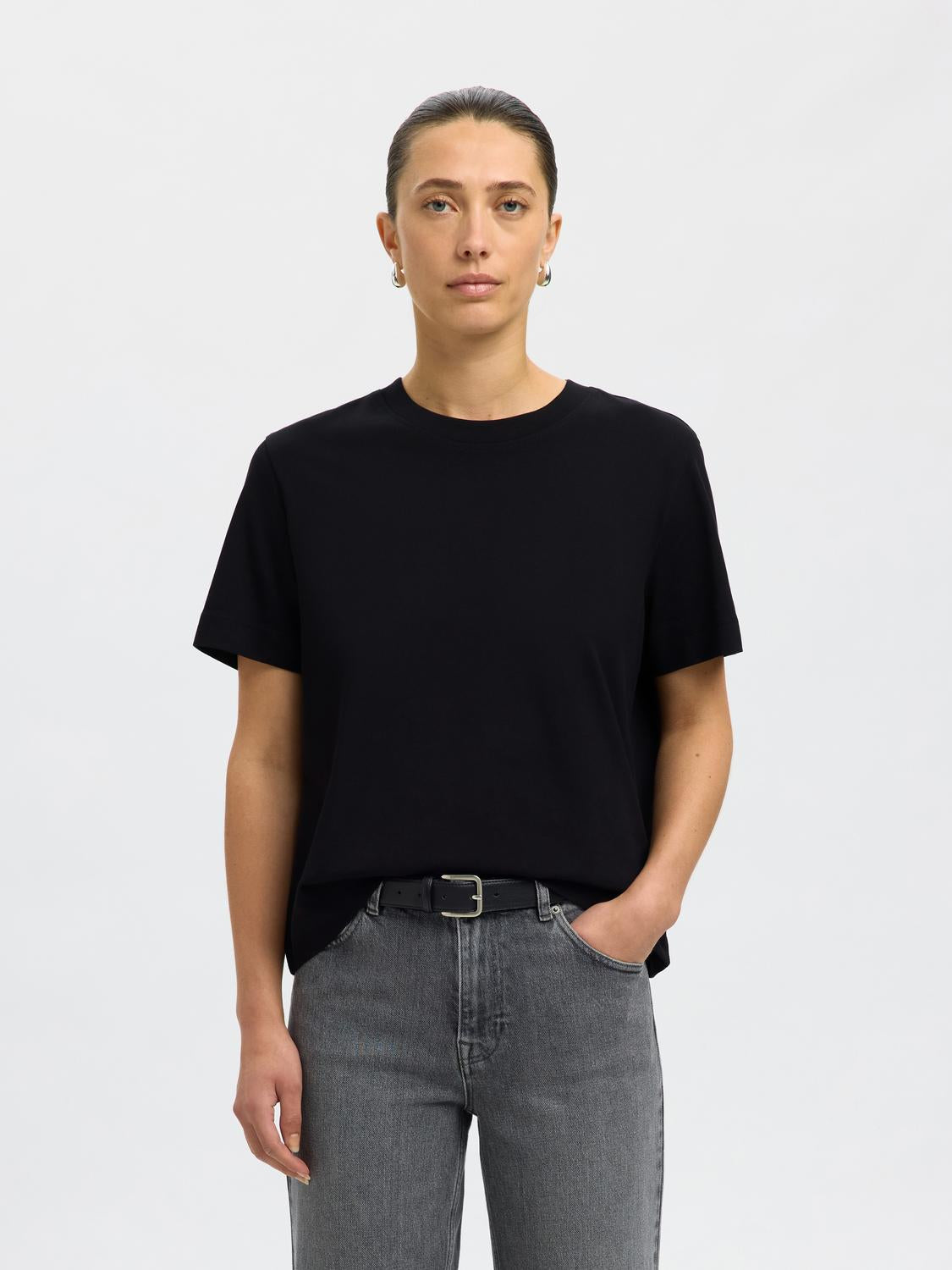 Black boxy black t-shirt - Selected Femme Essential